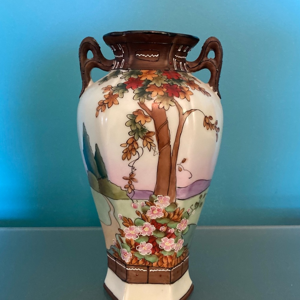☘️VTG Nippon Imperial Hand Painted Japanese Vase